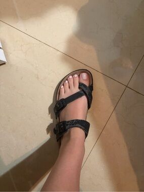 Women's Black Two-Strap Comfort Sandal